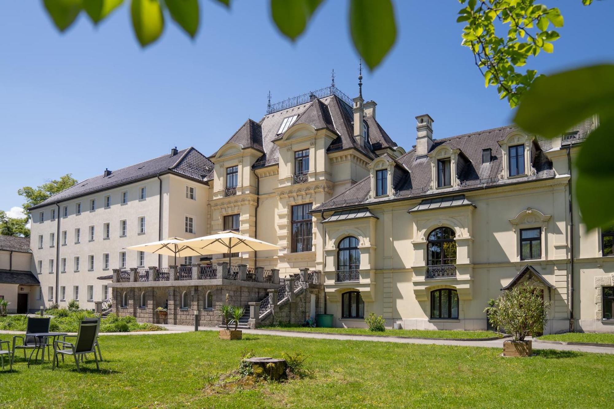 Johannes Schloessl - Gaestehaus Der Pallottiner Am Moenchsberg Salzburg Exterior photo