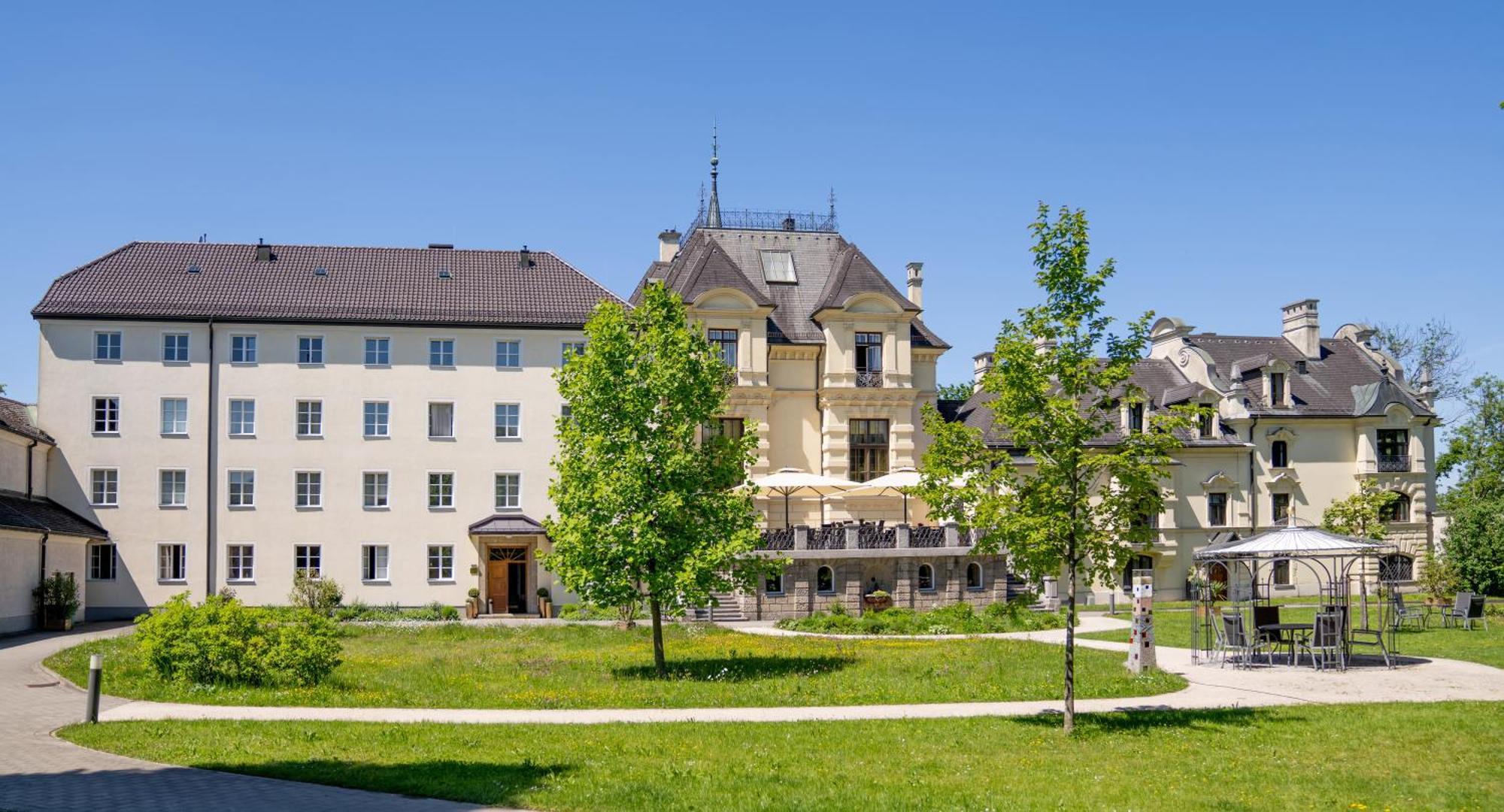 Johannes Schloessl - Gaestehaus Der Pallottiner Am Moenchsberg Salzburg Exterior photo